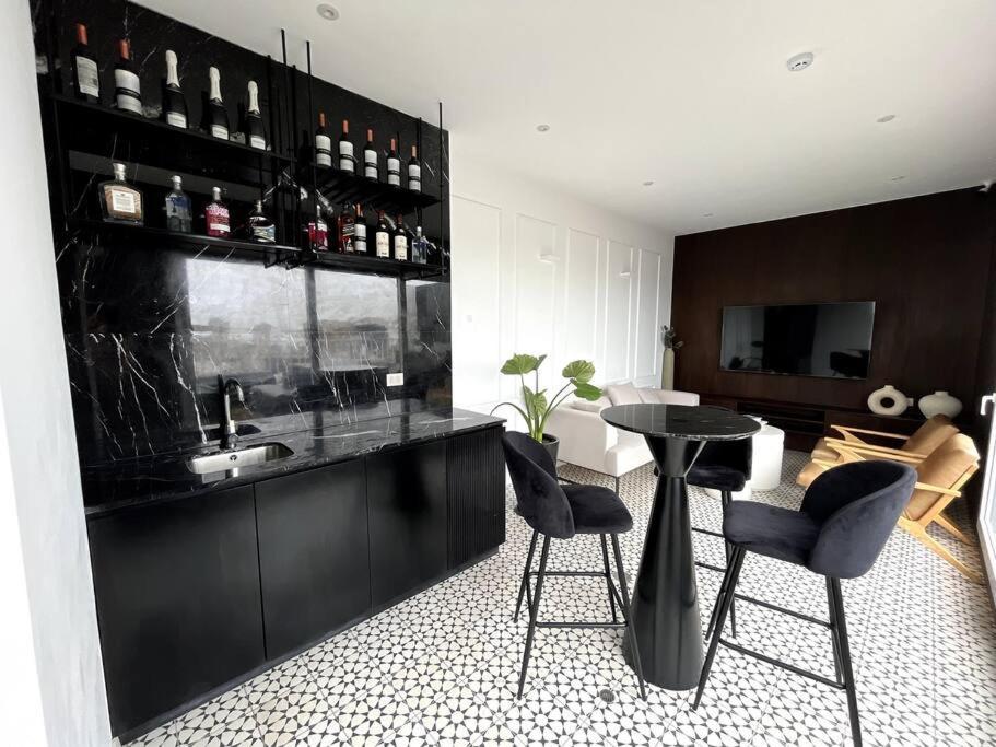 Luxury Apartment In Miraflores With Rooftop Pool Лима Экстерьер фото